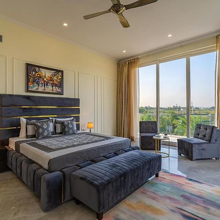 Stayvista At Blanc Belle With Outdoor Pool Sohna Экстерьер фото