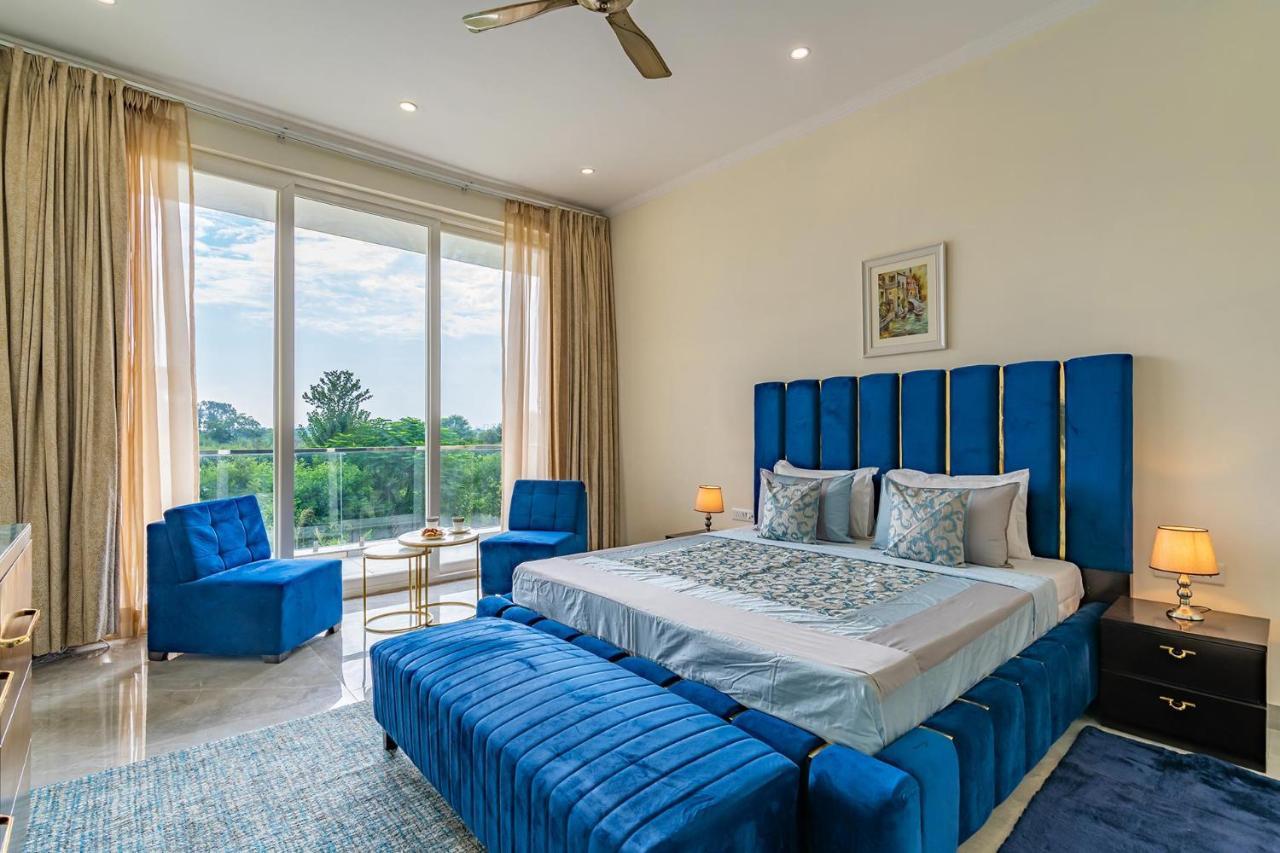 Stayvista At Blanc Belle With Outdoor Pool Sohna Экстерьер фото