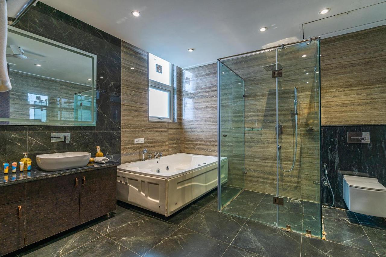 Stayvista At Blanc Belle With Outdoor Pool Sohna Экстерьер фото