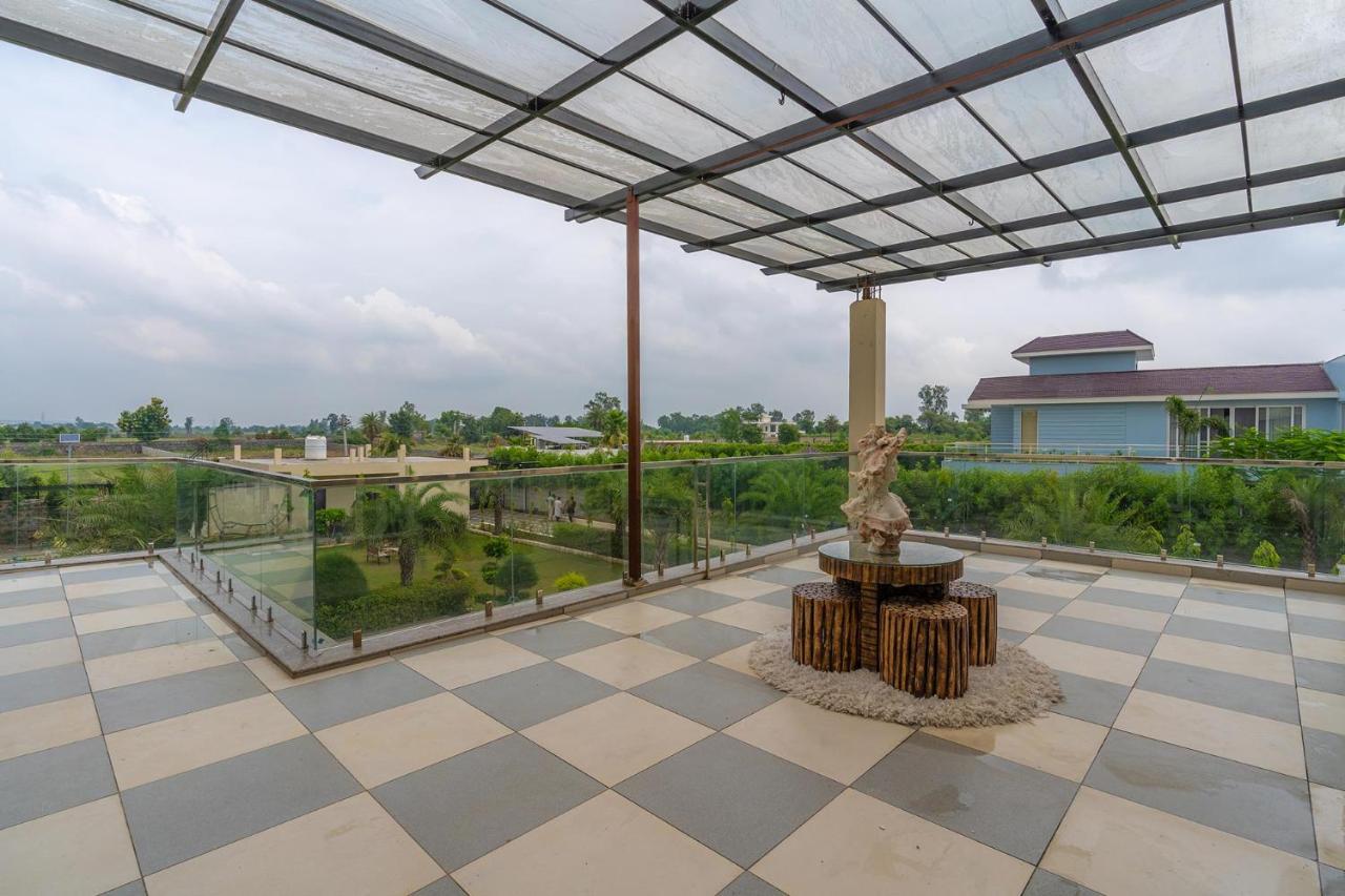 Stayvista At Blanc Belle With Outdoor Pool Sohna Экстерьер фото